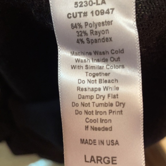 Lightweight sweater T worn one time - Picture 5 of 5